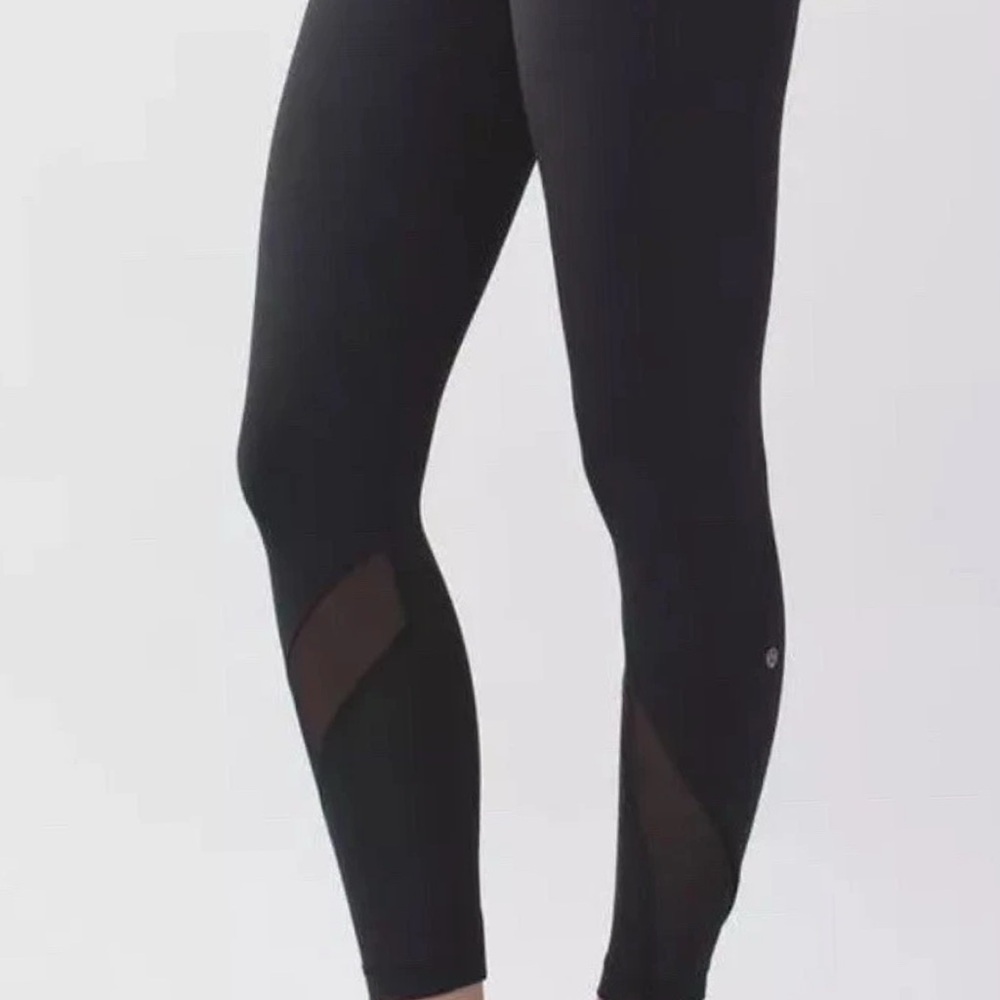 Lululemon Inspire Tight II mesh leggings Black zipper pockets 10